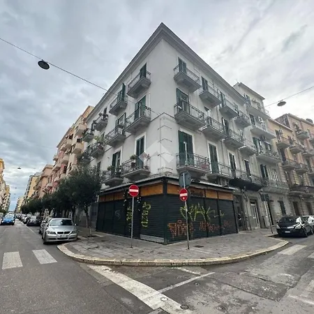 Vista Mare Benny's *